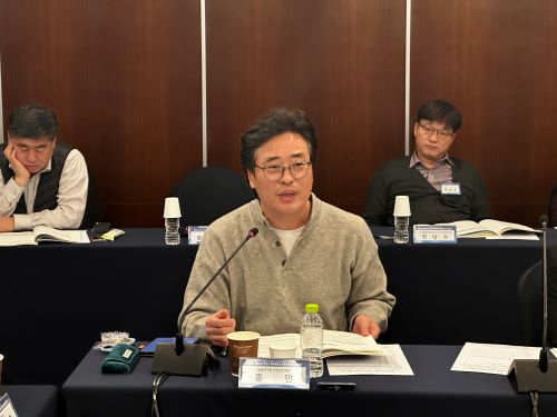 홍민 선임연구위원