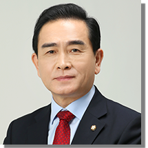 태영호 사무처장 사진